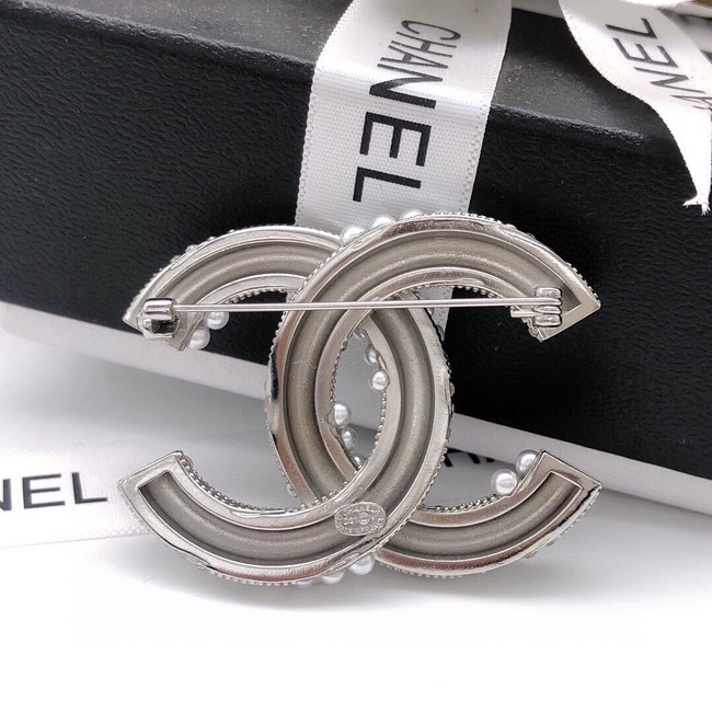 Chanel brooch CE81886
